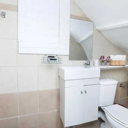 Natasha'S Tiny Home Perama  Exterior photo