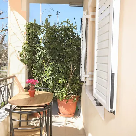 Natasha'S Tiny Home Perama  Exterior photo