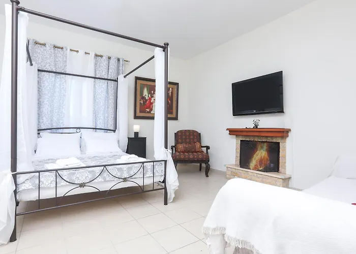 Natasha\'S Tiny Home